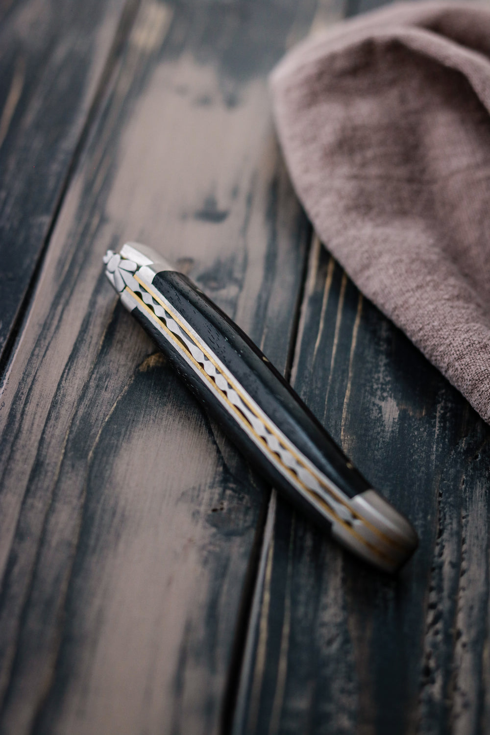 Folding Knife Ebony Handle and 'Cascade' Spring