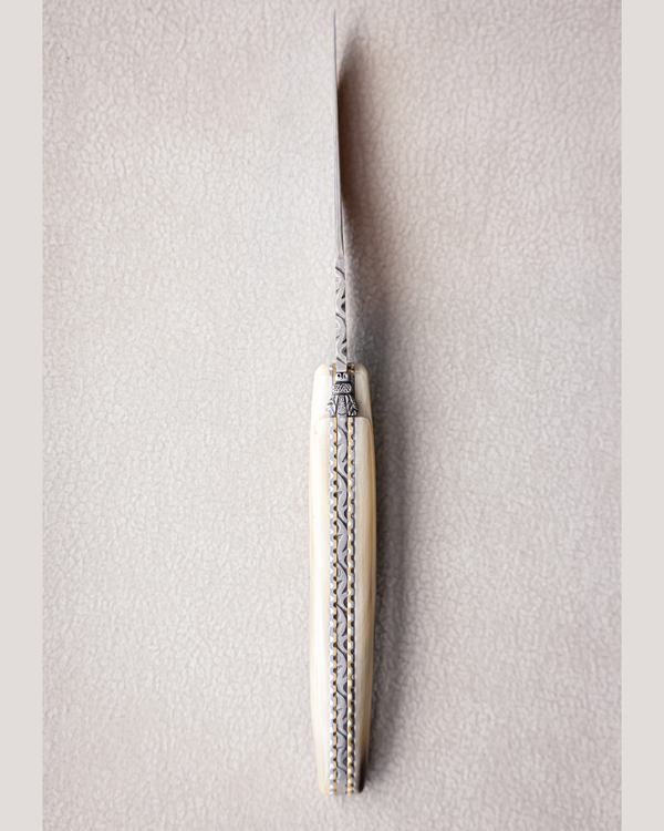 Folding Knife Full Handle Light Horn - Damascus Steel Blade - Double Plates Chiselled Top and Bottom