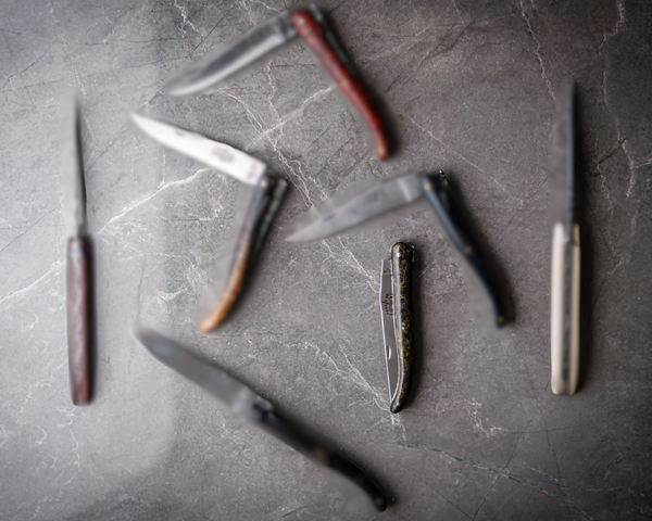 Folding Knife Gold Carbon Fibre Handle