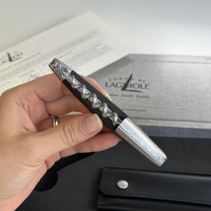 #satinfinish #damascusblade #PinotPatternLever