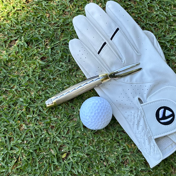 Golf Divot Tool Light Horn Handle